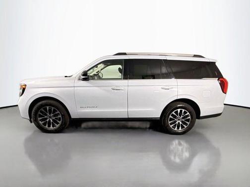 Space Silver 2025 Ford Expedition Platinum