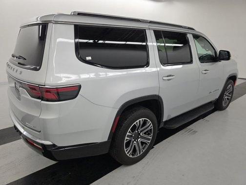 Silver Zynith 2023 Jeep Wagoneer Series II