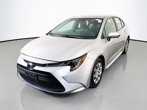 Classic Silver Metallic 2025 Toyota Corolla LE