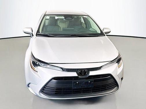 Classic Silver Metallic 2025 Toyota Corolla LE