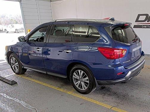 2020 Nissan Pathfinder S