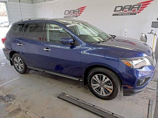 2020 Nissan Pathfinder S