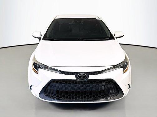 Super White 2021 Toyota Corolla L