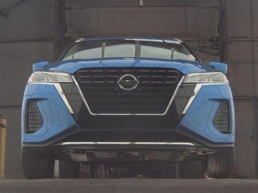 Electric Blue Metallic 2021 Nissan Kicks SV