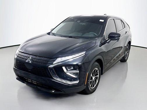 Labrador Black Pearl 2022 Mitsubishi Eclipse Cross ES
