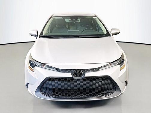 Classic Silver Metallic 2021 Toyota Corolla LE