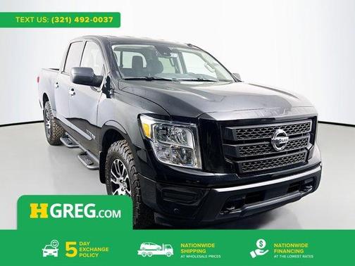 2021 Nissan Titan SV