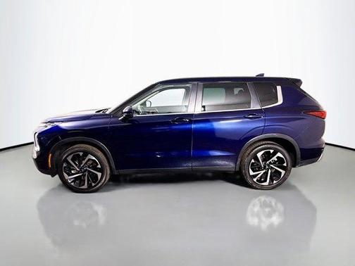2023 Mitsubishi Outlander SE Black Edition