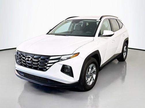 White Pearl 2024 Hyundai TUCSON SEL