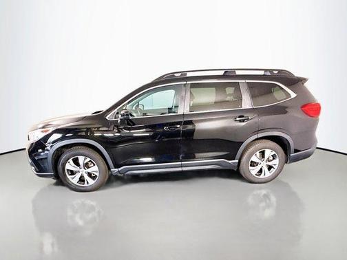Crystal Black Silica 2022 Subaru Ascent Premium 8-Passenger