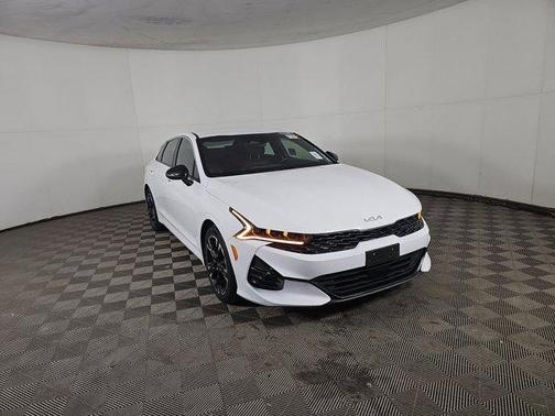 Glacial White Pearl 2024 Kia K5 GT-Line