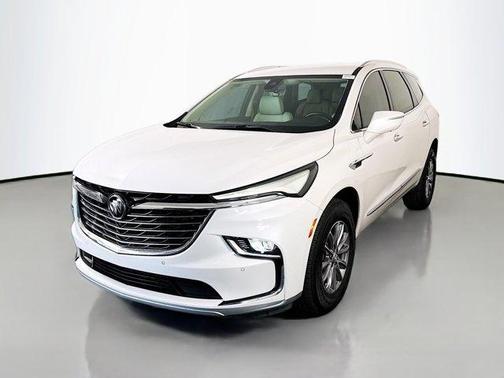White Frost Tri-Coat 2023 Buick Enclave Essence