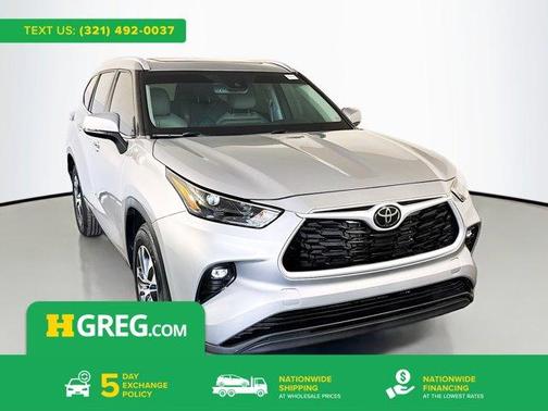 2024 Toyota Highlander LE