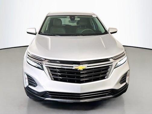 Silver Ice Metallic 2022 Chevrolet Equinox 1LT