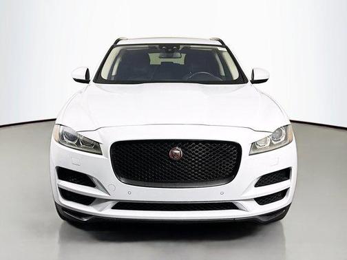 2018 Jaguar F-PACE 25t Premium