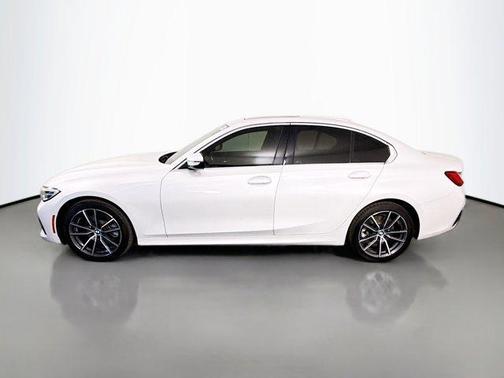 2019 BMW 330 i