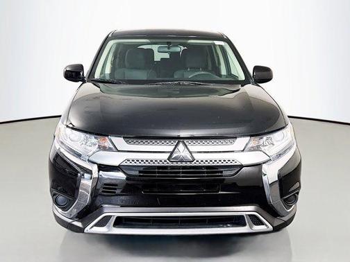 2020 Mitsubishi Outlander ES