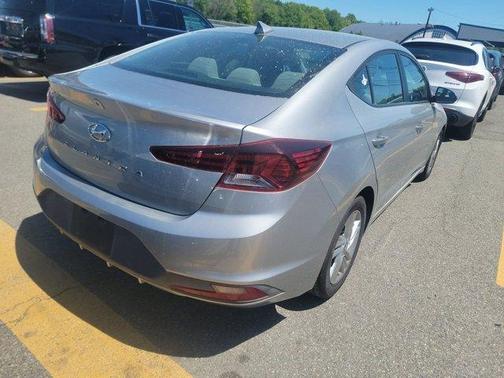 Stellar Silver 2020 Hyundai ELANTRA SEL