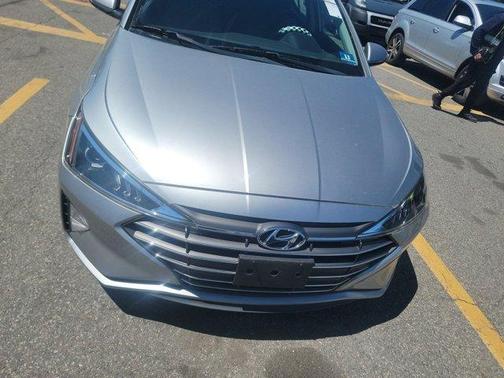 Stellar Silver 2020 Hyundai ELANTRA SEL
