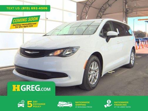 2022 Chrysler Voyager LX