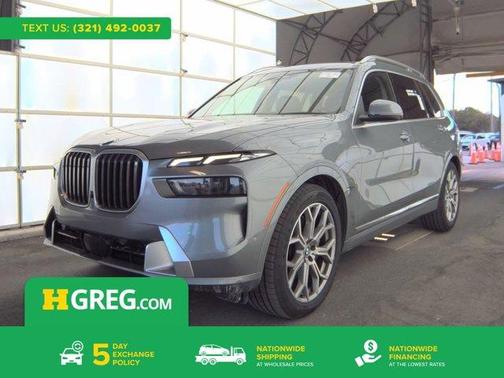 Gray Metallic 2025 BMW X7 xDrive40i