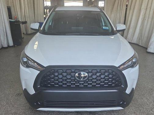 Wind Chill Pearl 2024 Toyota Corolla Cross LE