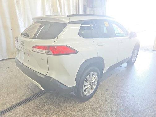 Wind Chill Pearl 2024 Toyota Corolla Cross LE