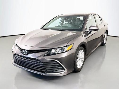 Predawn Gray Mica 2022 Toyota Camry LE