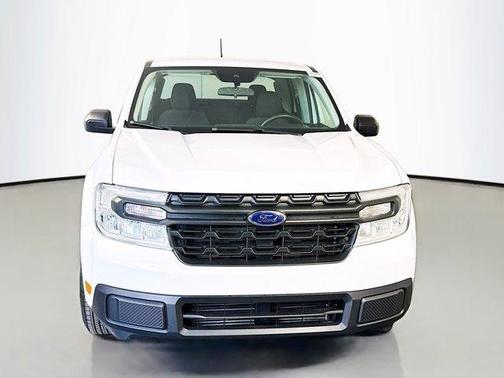 Oxford White 2023 Ford Maverick XL