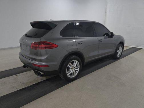 2016 Porsche Cayenne Base