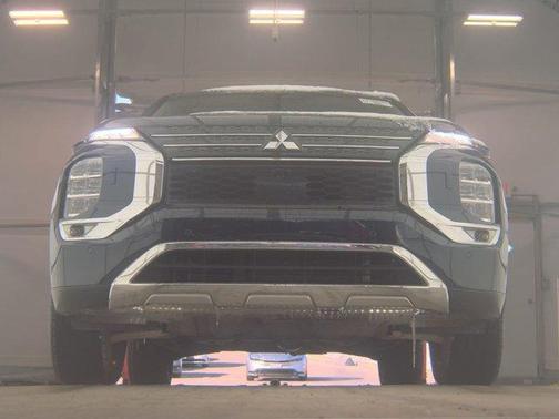 2023 Mitsubishi Outlander Ralliart