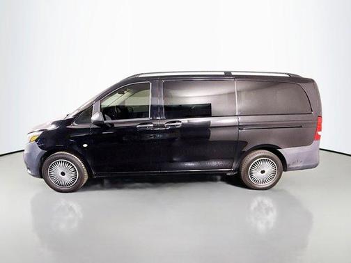 2020 Mercedes-Benz Metris Base