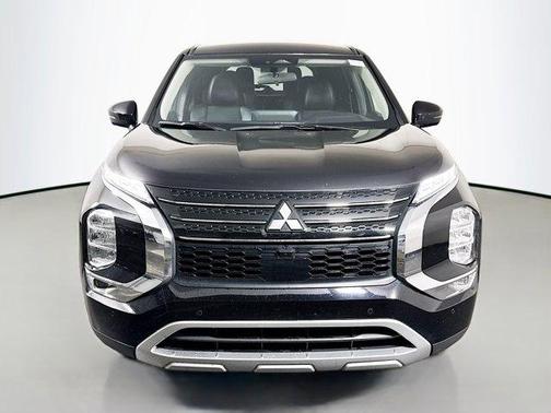 2024 Mitsubishi Outlander SE Black Edition