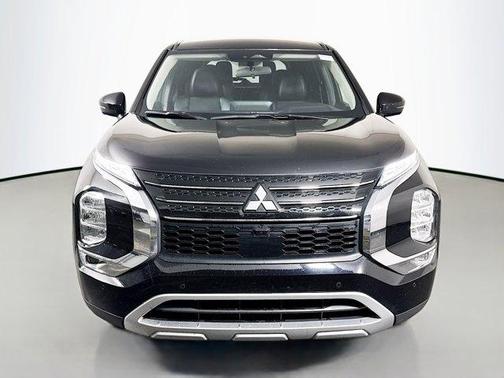 2024 Mitsubishi Outlander SE Black Edition