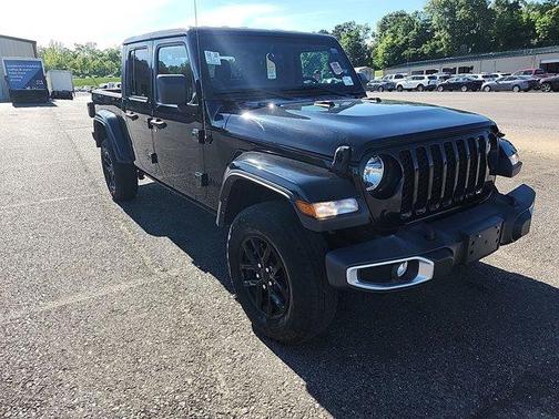 Black Clearcoat 2021 Jeep Gladiator Sport
