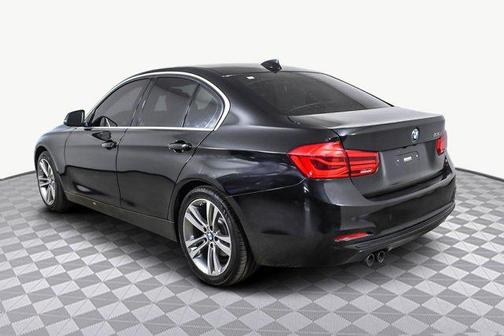 2018 BMW 330 i