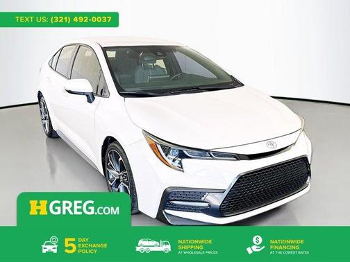 Blizzard Pearl 2020 Toyota Corolla SE