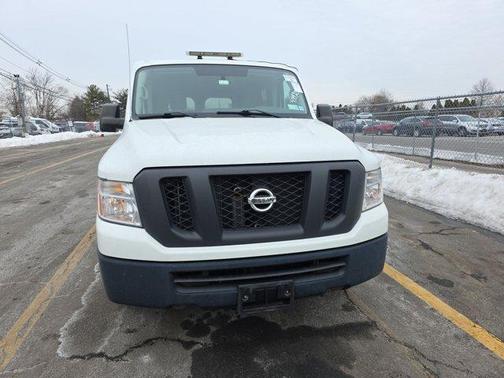 2017 Nissan NV Passenger NV3500 HD S V6/S V8