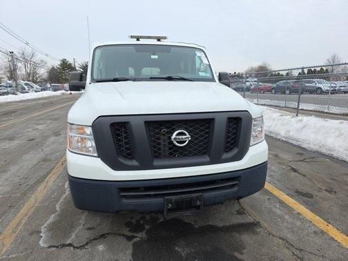 2017 Nissan NV Passenger NV3500 HD S V6/S V8