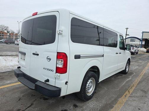 2017 Nissan NV Passenger NV3500 HD S V6/S V8