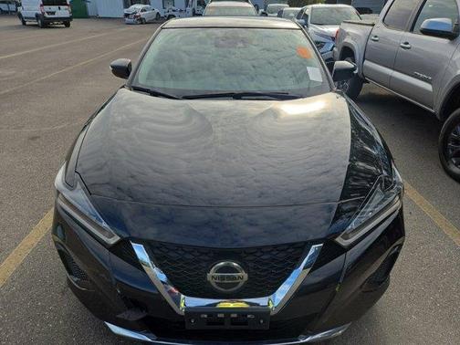 Black 2022 Nissan Maxima SV