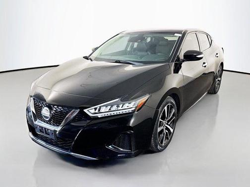 Black 2022 Nissan Maxima SV