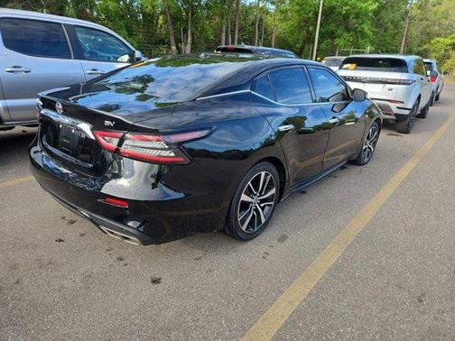 Black 2022 Nissan Maxima SV
