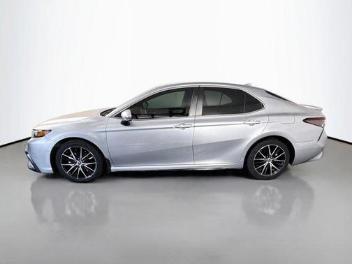 Celestial Silver Metallic 2023 Toyota Camry SE