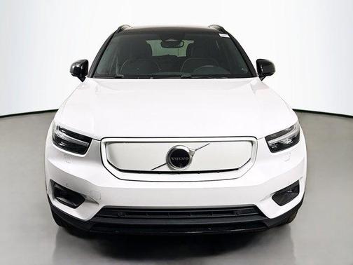 2022 Volvo XC40 Recharge Pure Electric P8 Twin Plus