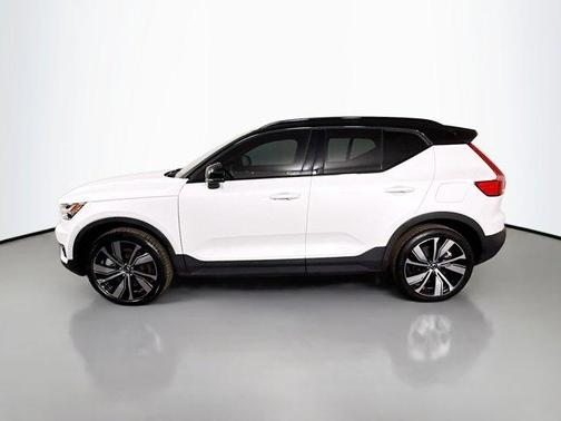 2022 Volvo XC40 Recharge Pure Electric P8 Twin Plus