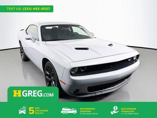 2022 Dodge Challenger SXT