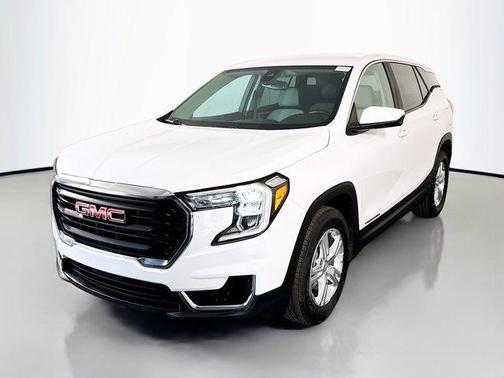 Summit White 2022 GMC Terrain SLE