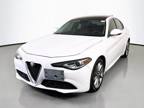 2017 Alfa Romeo Giulia Base