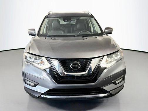 Gun Metallic 2019 Nissan Rogue SL